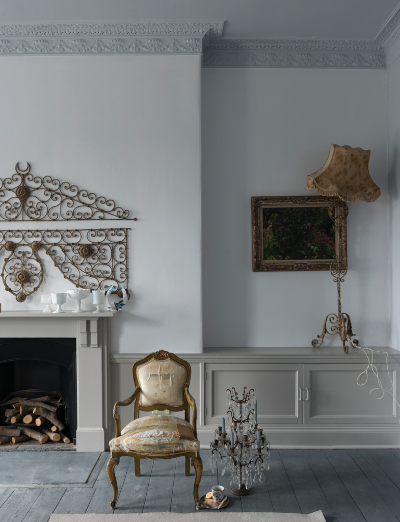 どんな色とも相性の良いリラックスニュートラル:FARROW & BALL(壁)No.273 Wevet(天井・巾木など)No.275 Purbeck Stone(床)No.26 Down Pipe