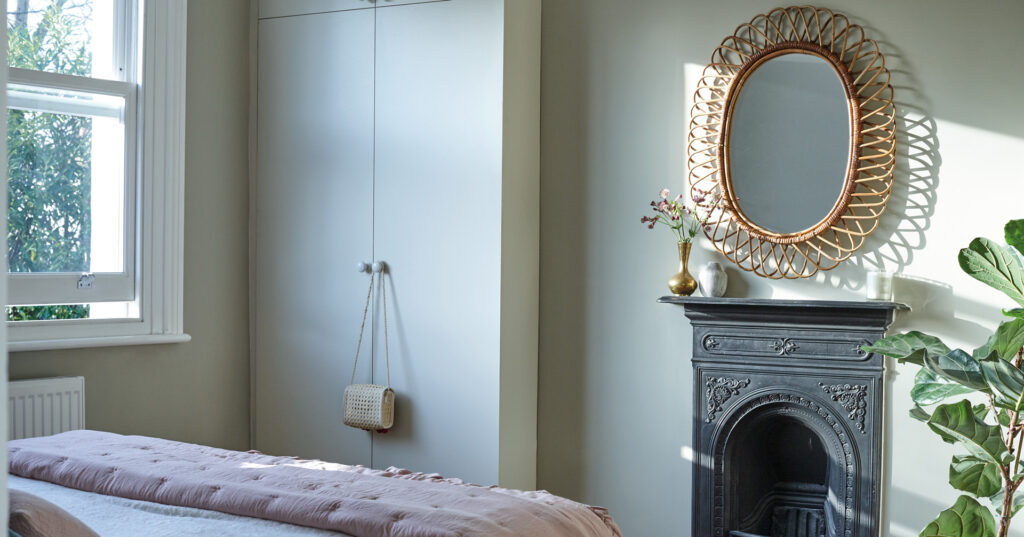 建具：No.282 Shadow White / 壁：No.W9 Ash Grey