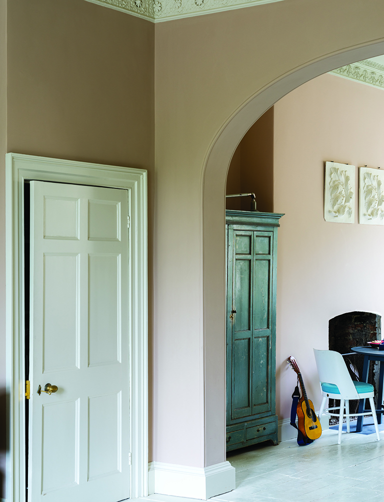 ドア・巾木:No.2008 Dimity / 壁:No.231 Setting Plaster