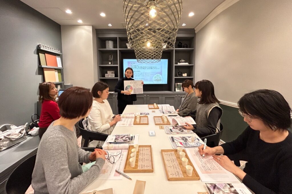 続いては、漢方アドバイザー・小澤実和さんによる「腎と丹田、デリケートゾーンを養う」冬から春への養生のお話。